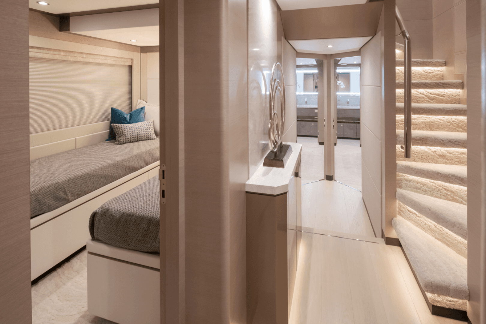 2025 Ocean Alexander 27R