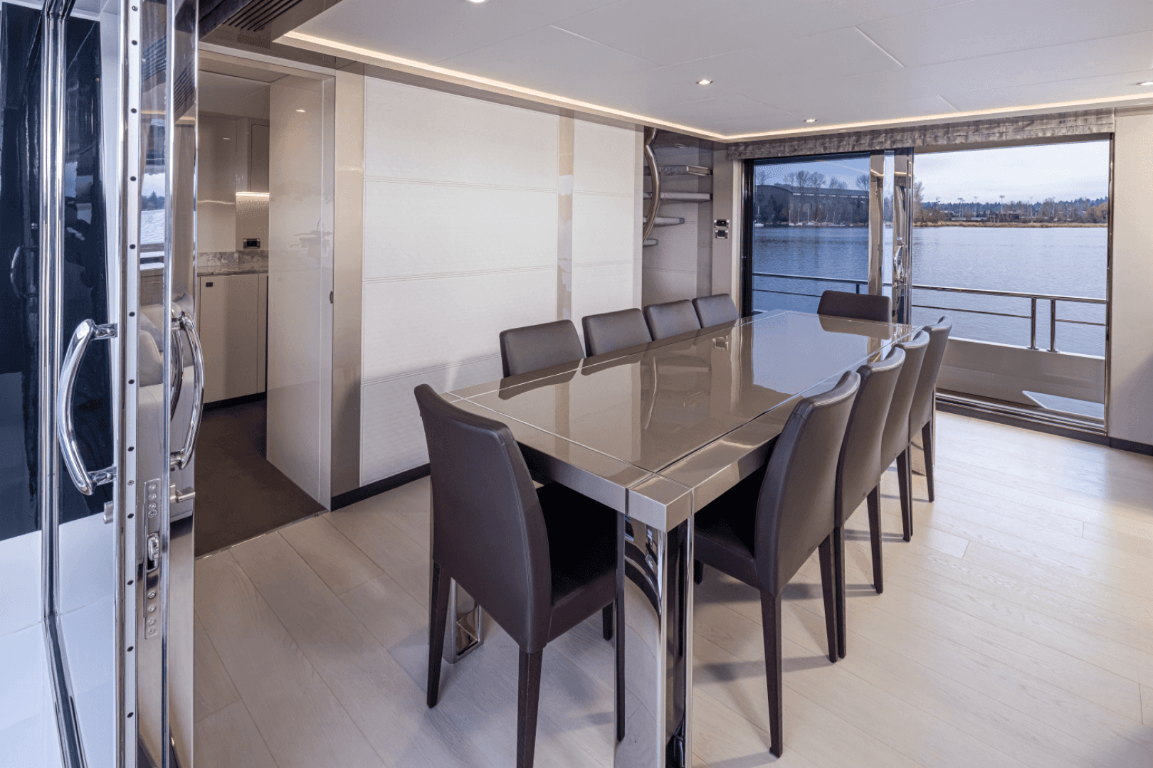 2025 Ocean Alexander 27R