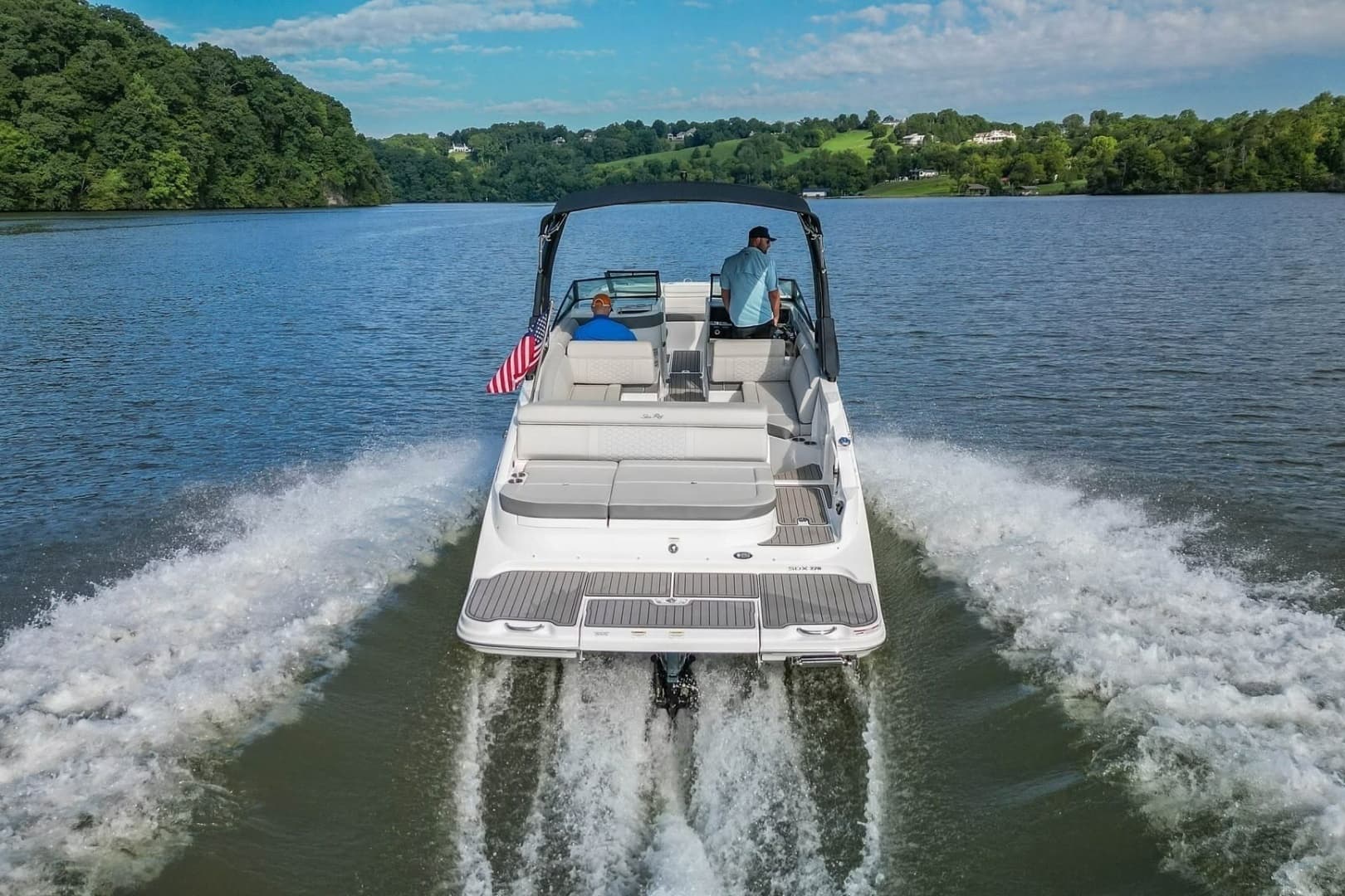 2024 Sea Ray SDX 270