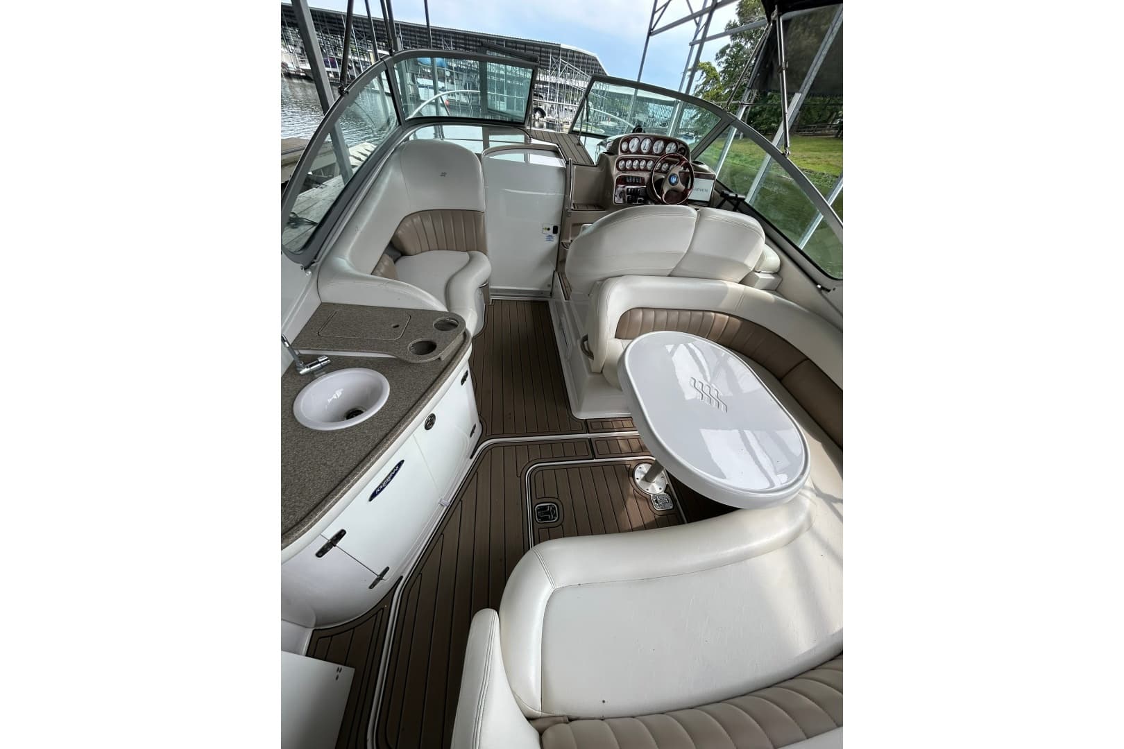 2005 Four Winns 288 Vista