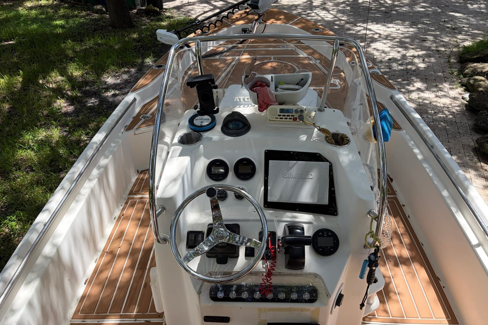 2002 Scout 240 Bay Scout