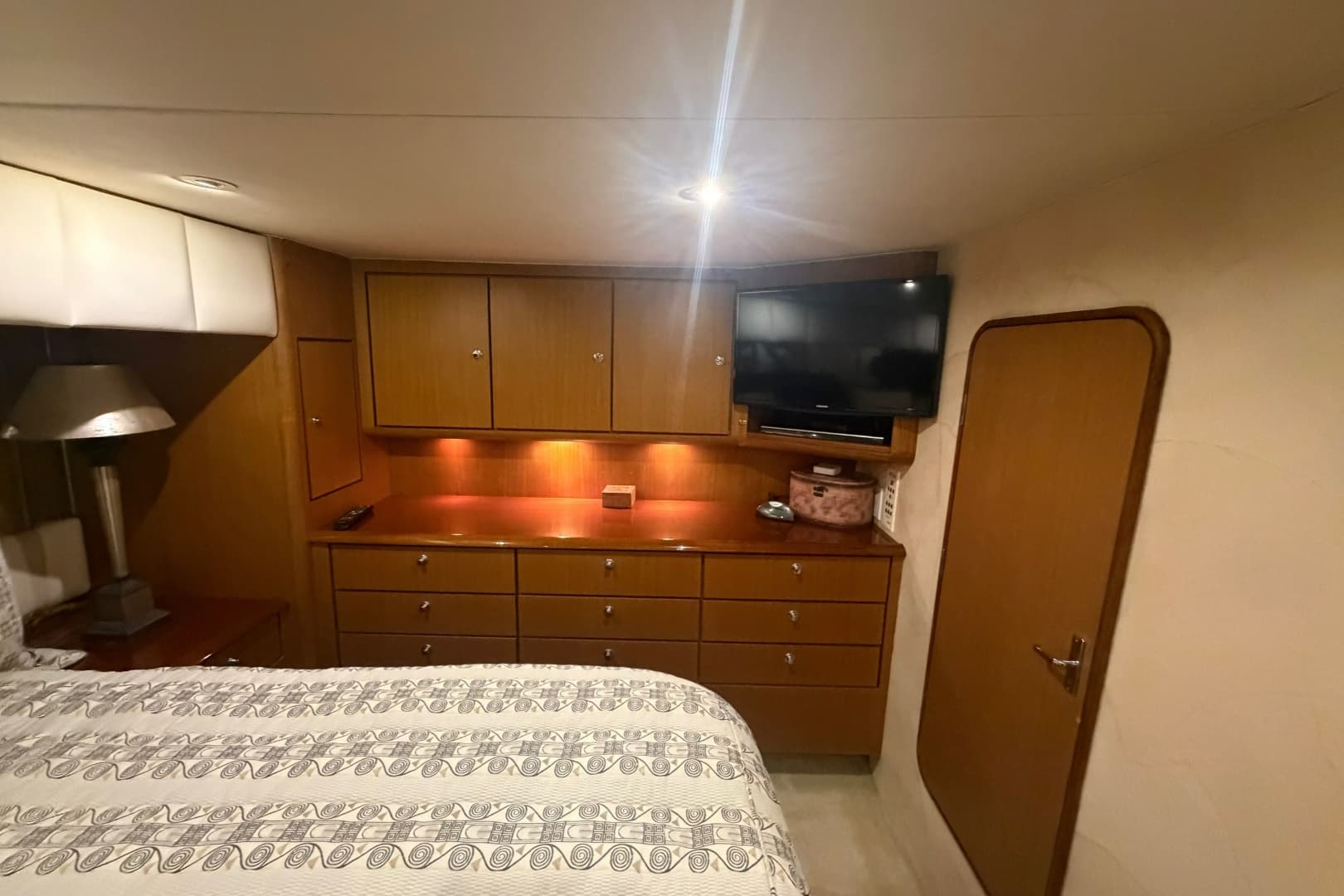 2000 Ocean Yachts 56 Super Sport