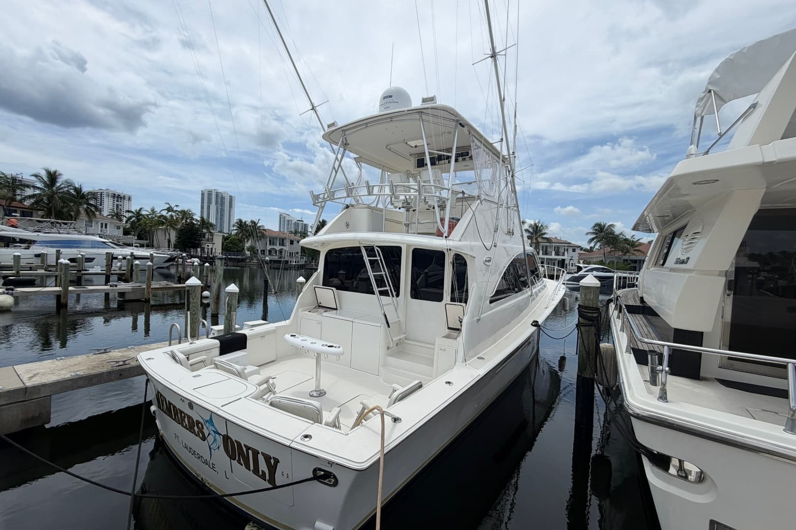 2000 Ocean Yachts 56 Super Sport