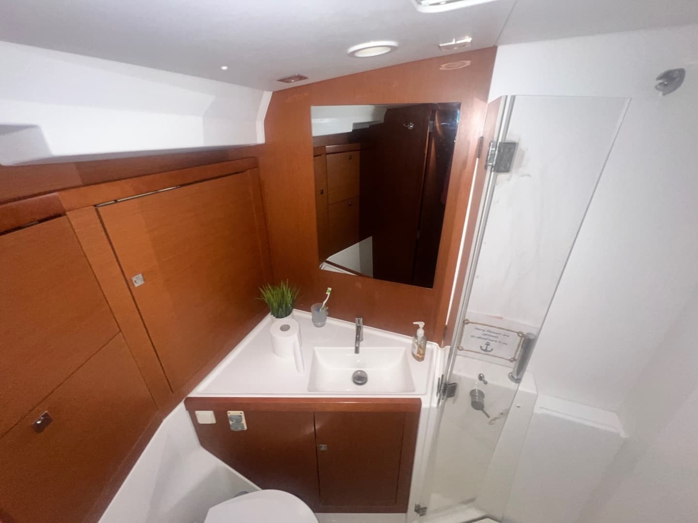 2016 Beneteau Oceanis 45