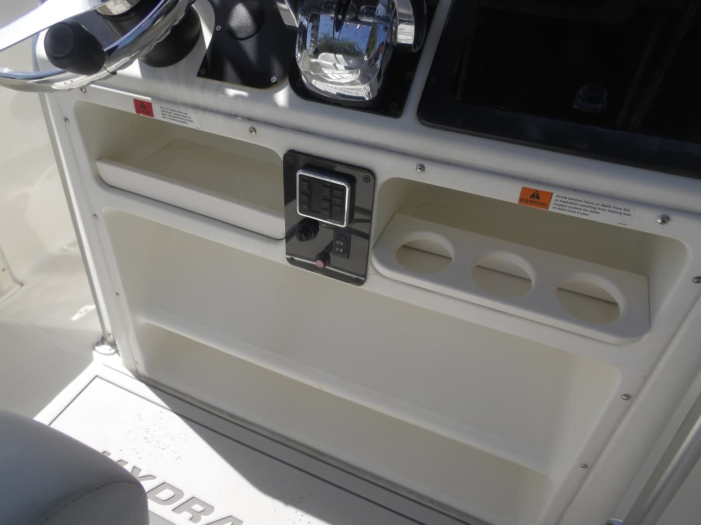 2000 Hydra-Sports 2596