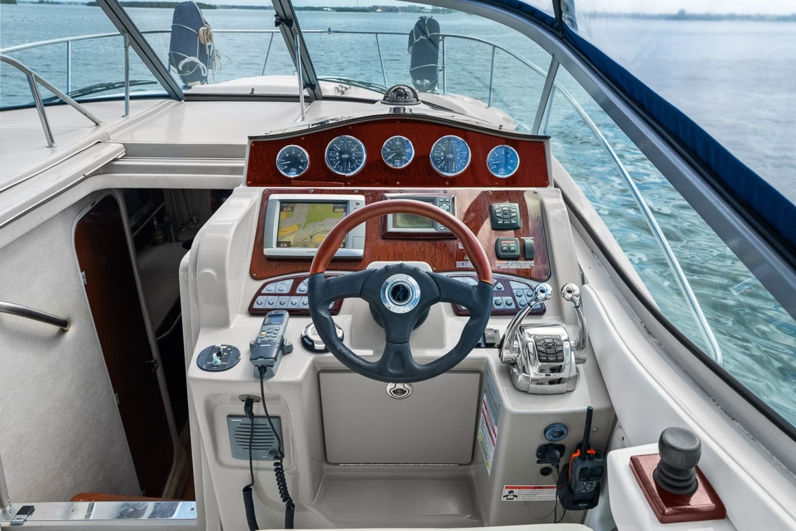 2009 Sea Ray 310 Sundancer