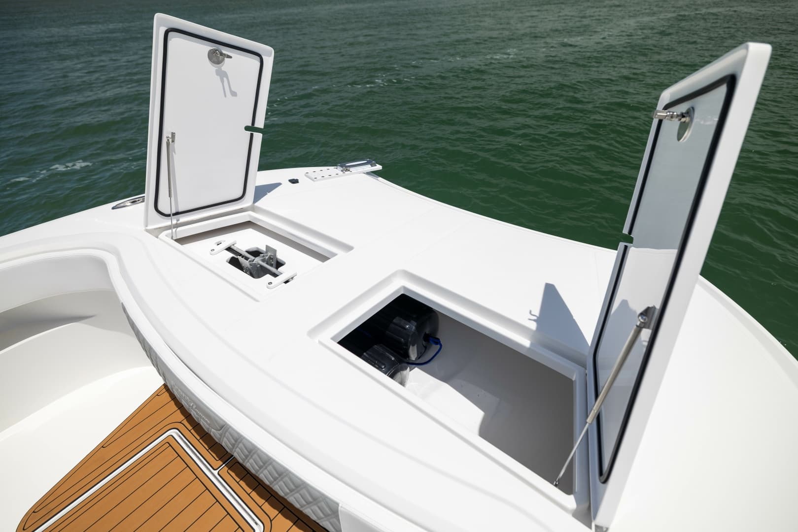 2026 Front Runner Catamaran