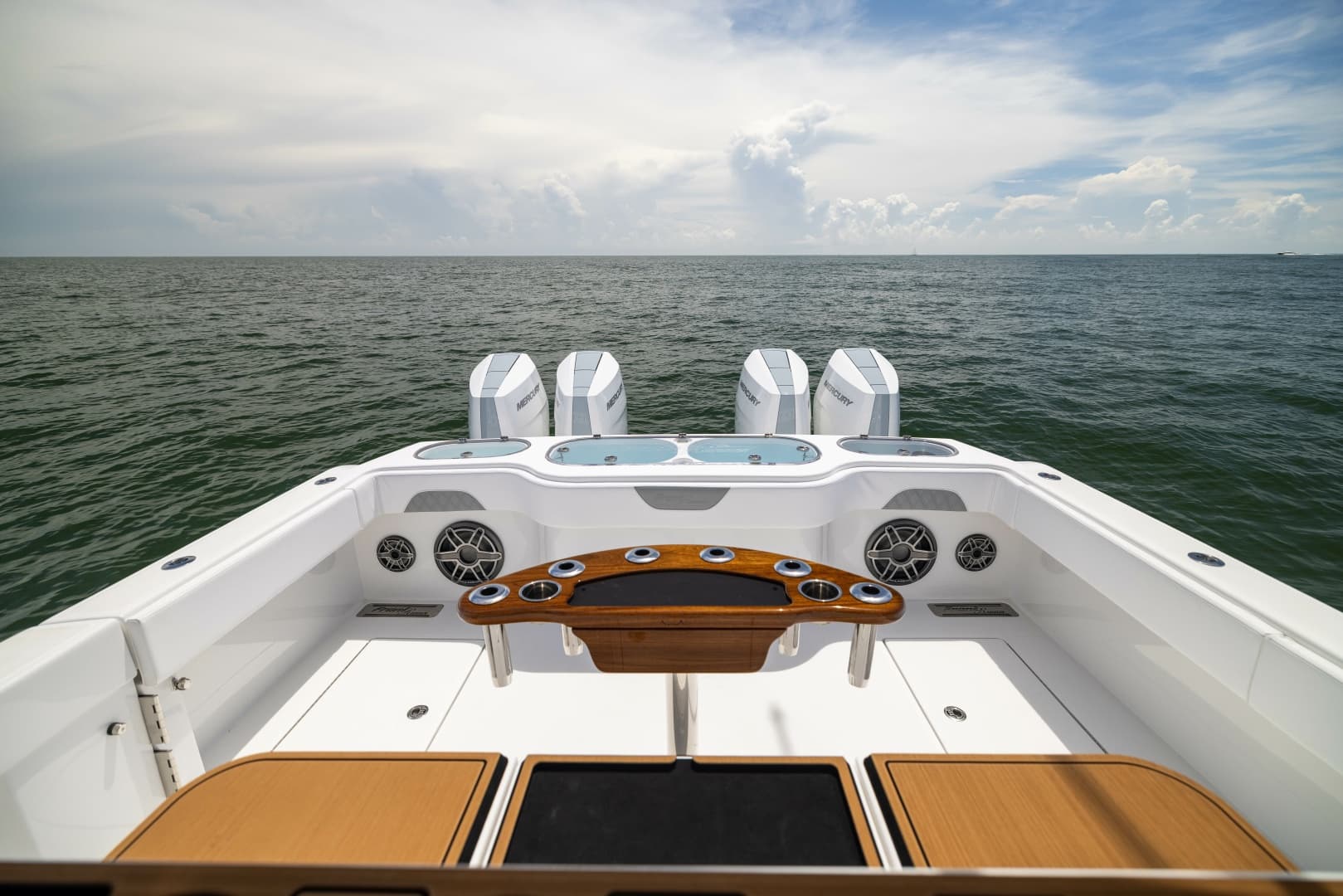 2026 Front Runner Catamaran