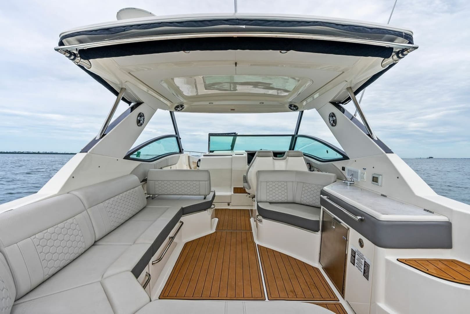 2022 Sea Ray Sundancer