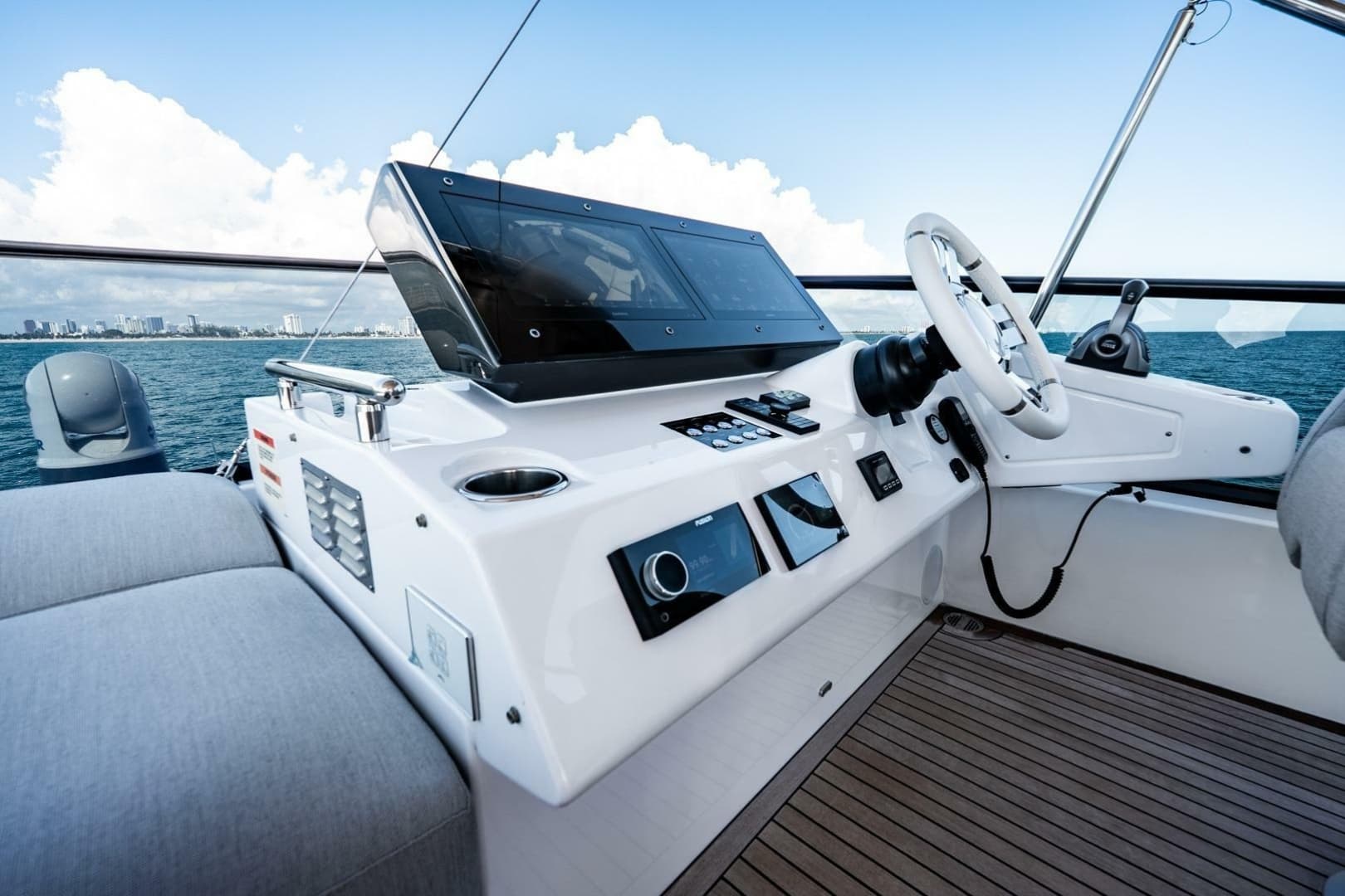 2024 Azimut S7