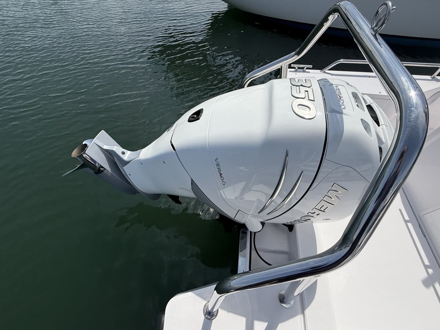 2022 Axopar 28 Cabin