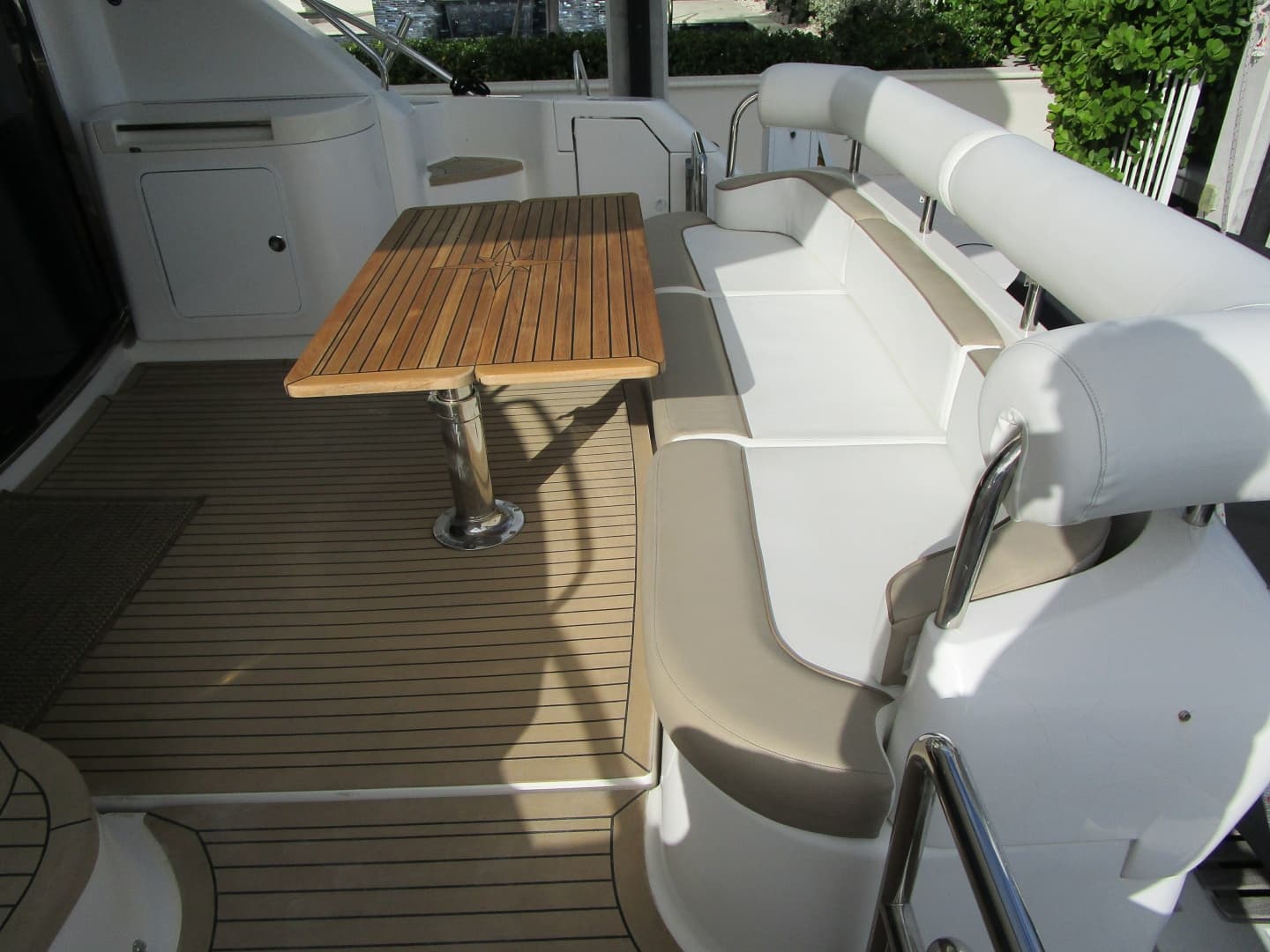 Aft Deck Saeting