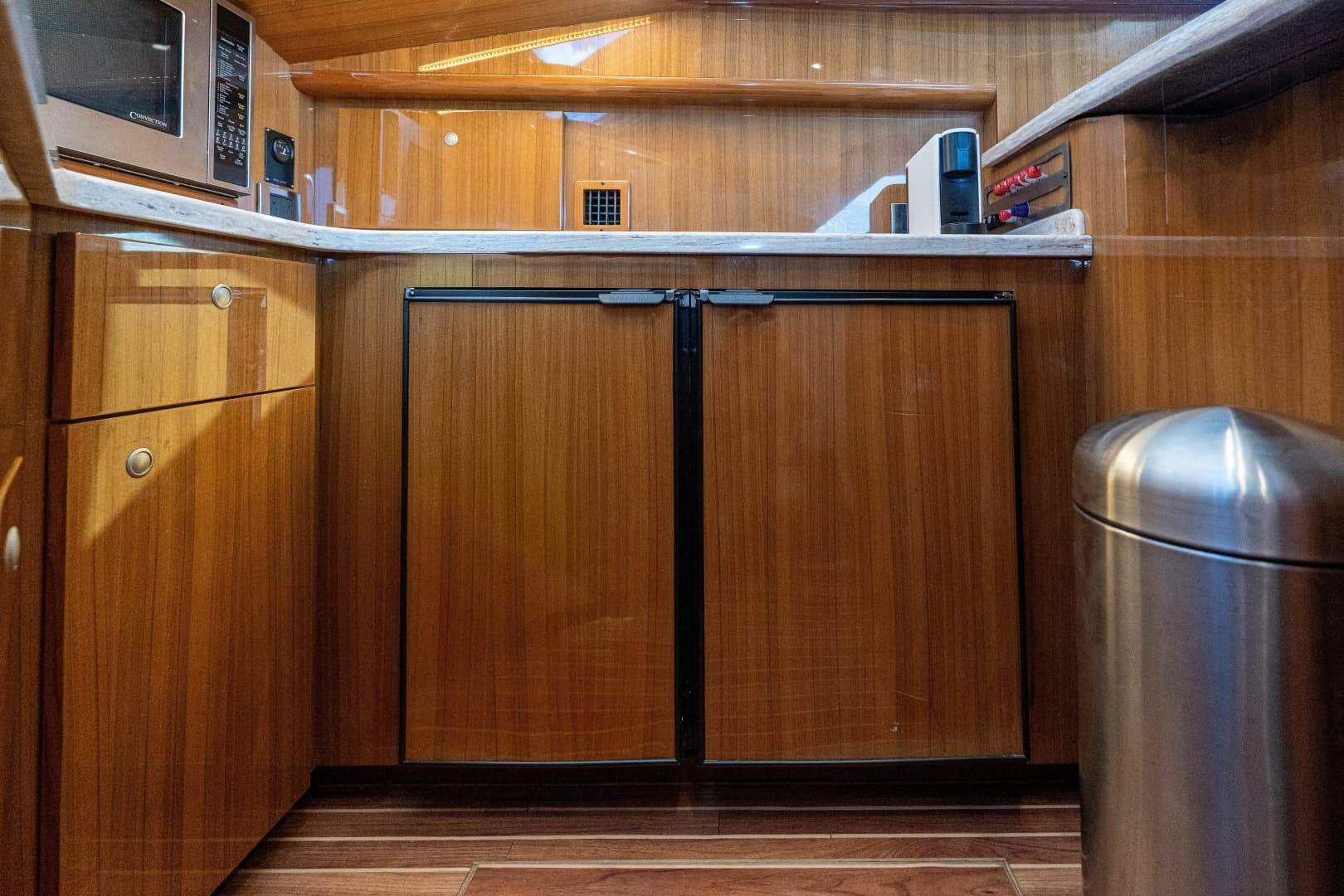 2015 Viking 42 Convertible