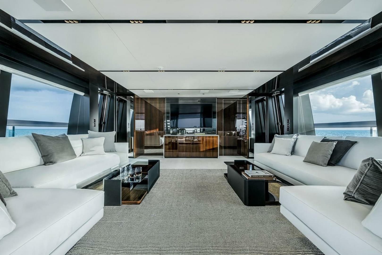 2023 Riva Bellissima