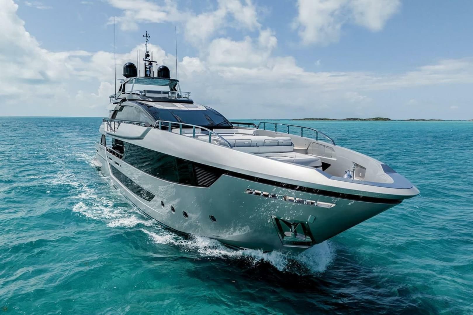 2023 Riva Bellissima