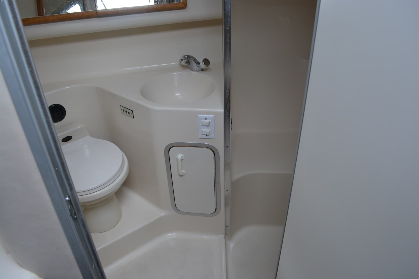 1996 Sea Ray Sundancer 370