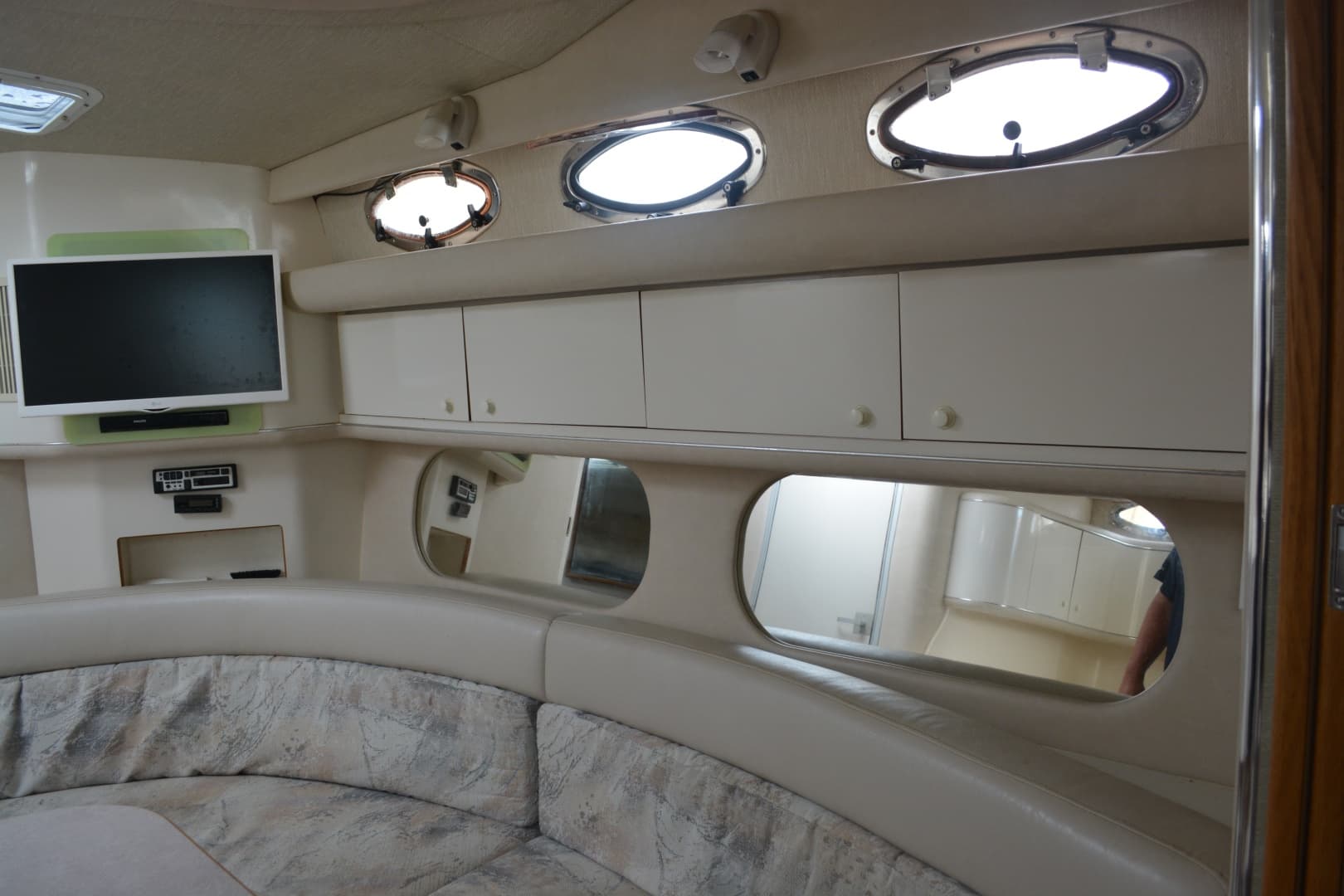 1996 Sea Ray Sundancer 370
