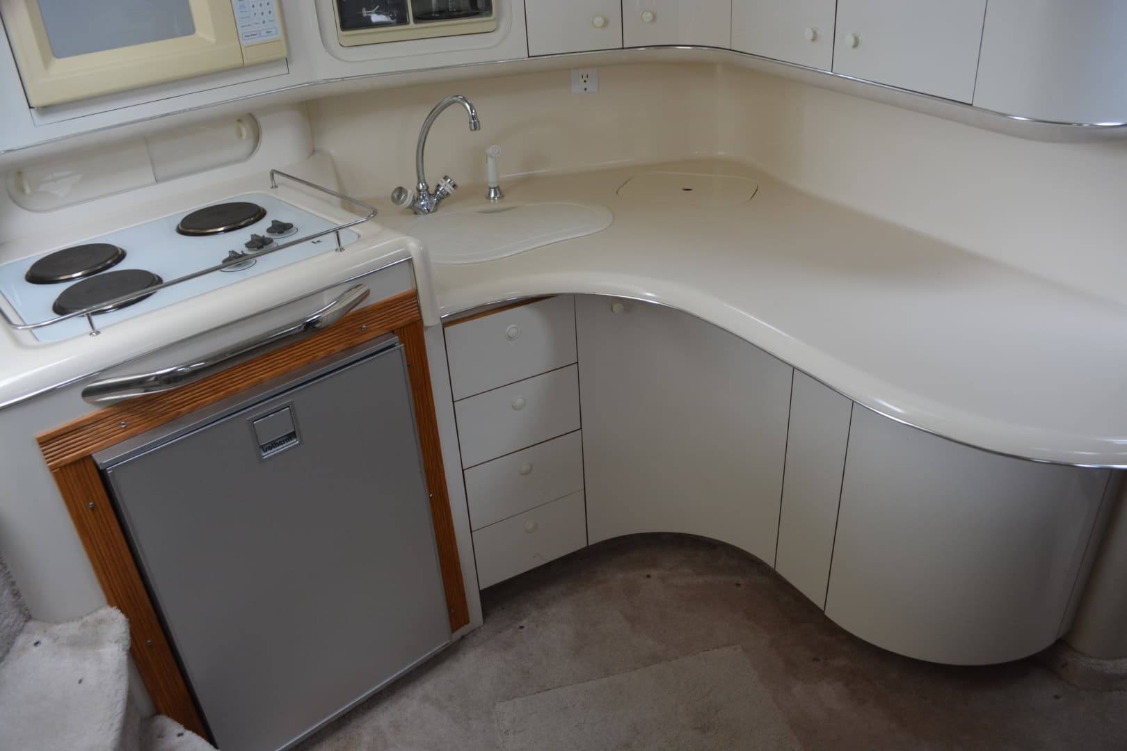 1996 Sea Ray Sundancer 370