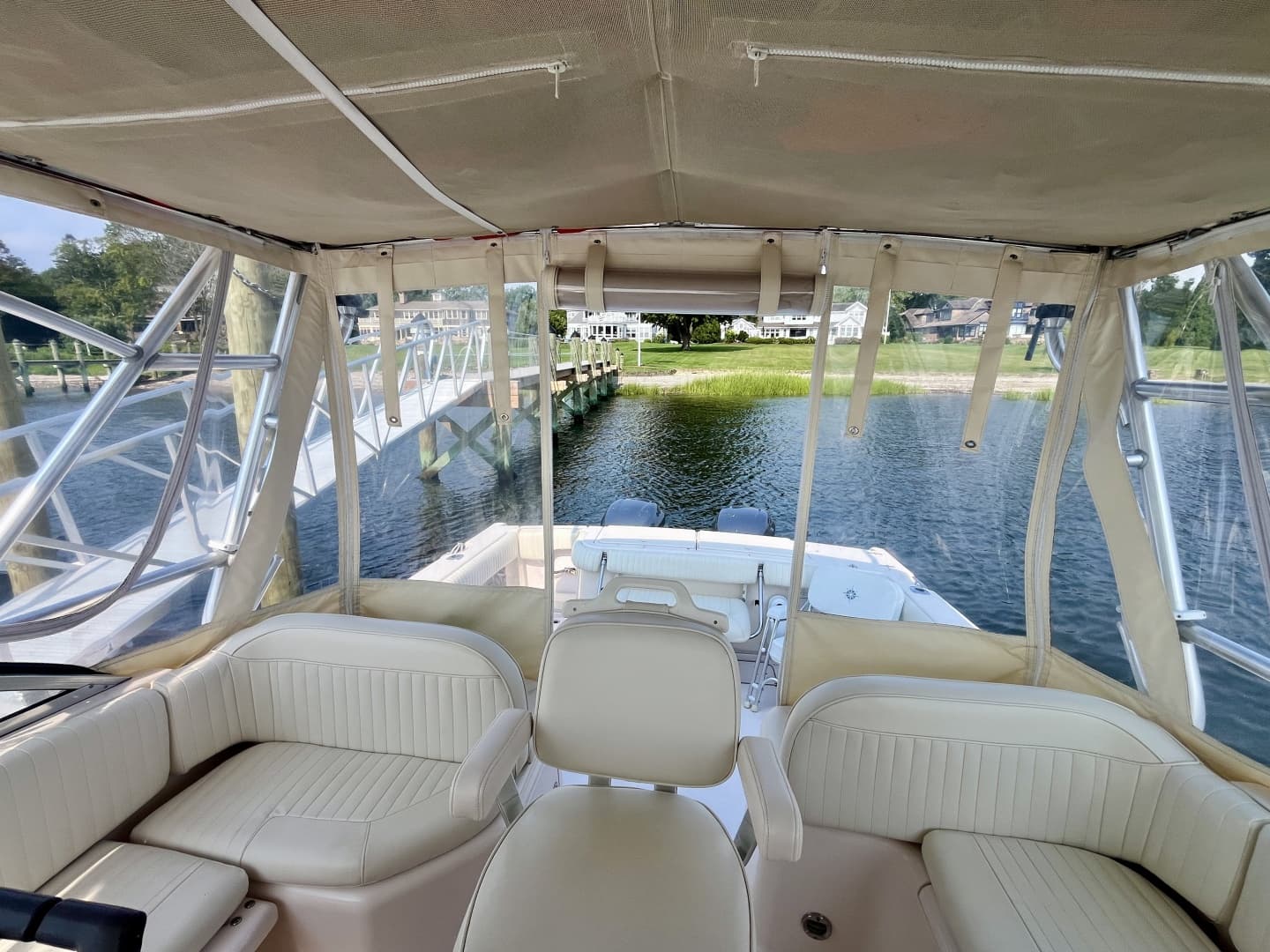 2003 Grady-White Express 330