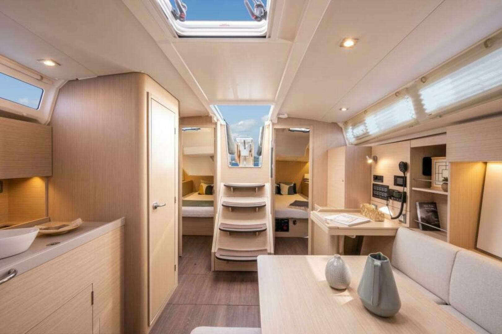 2027 Beneteau Oceanis 37.1