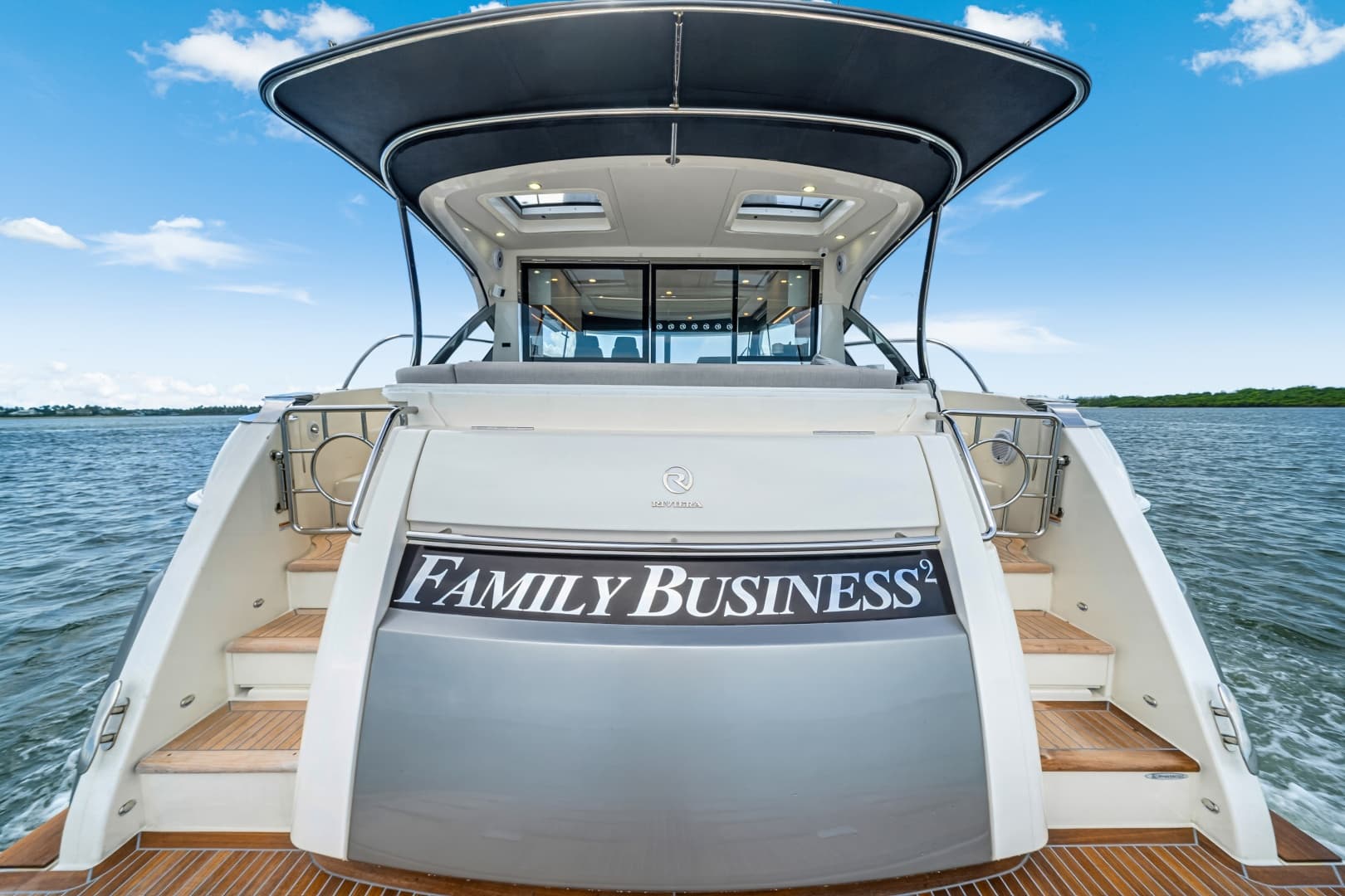 2023 Riviera 4600 Sport Yacht