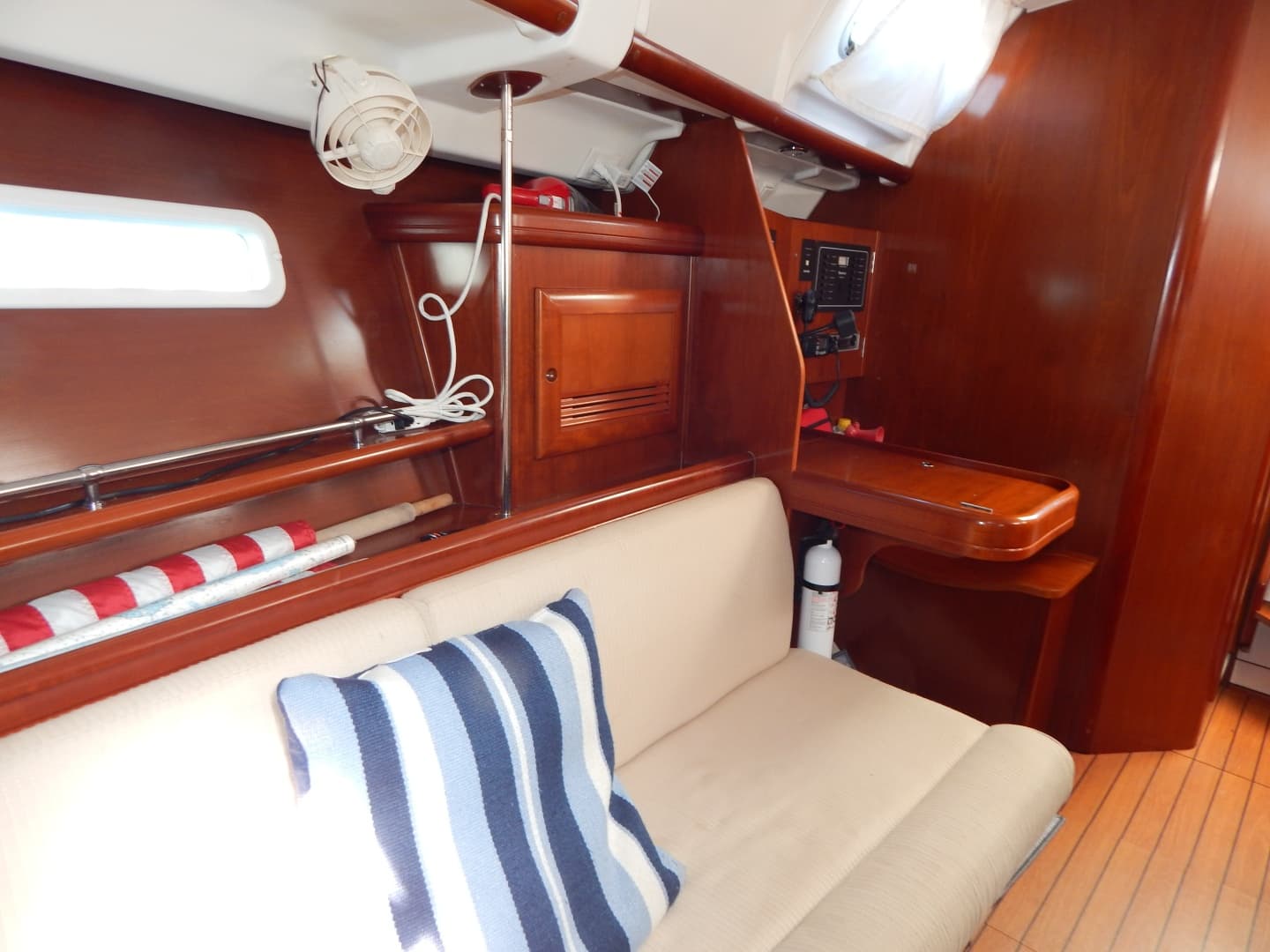 2005 Beneteau 373