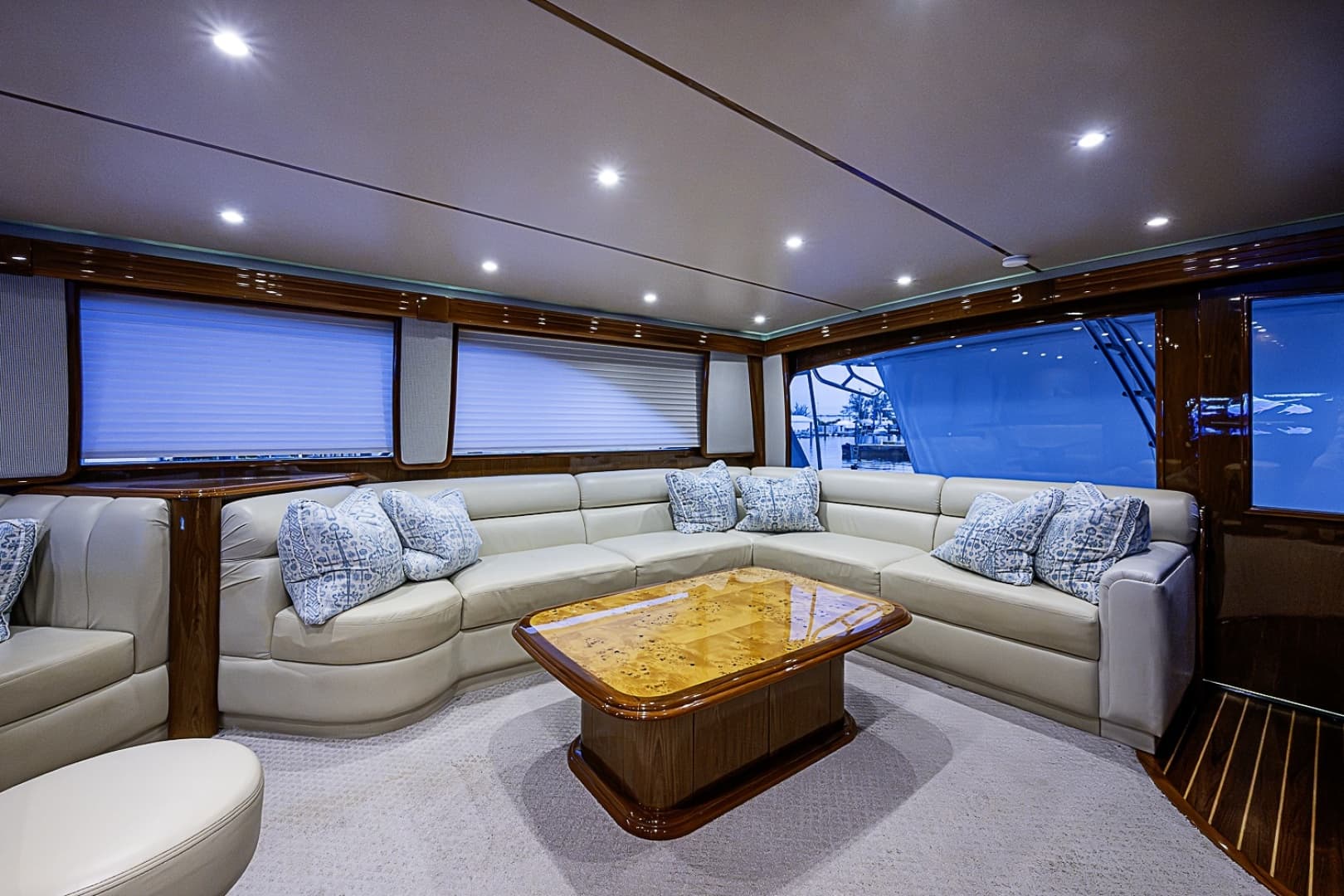 2011 Viking 76 Enclosed Bridge