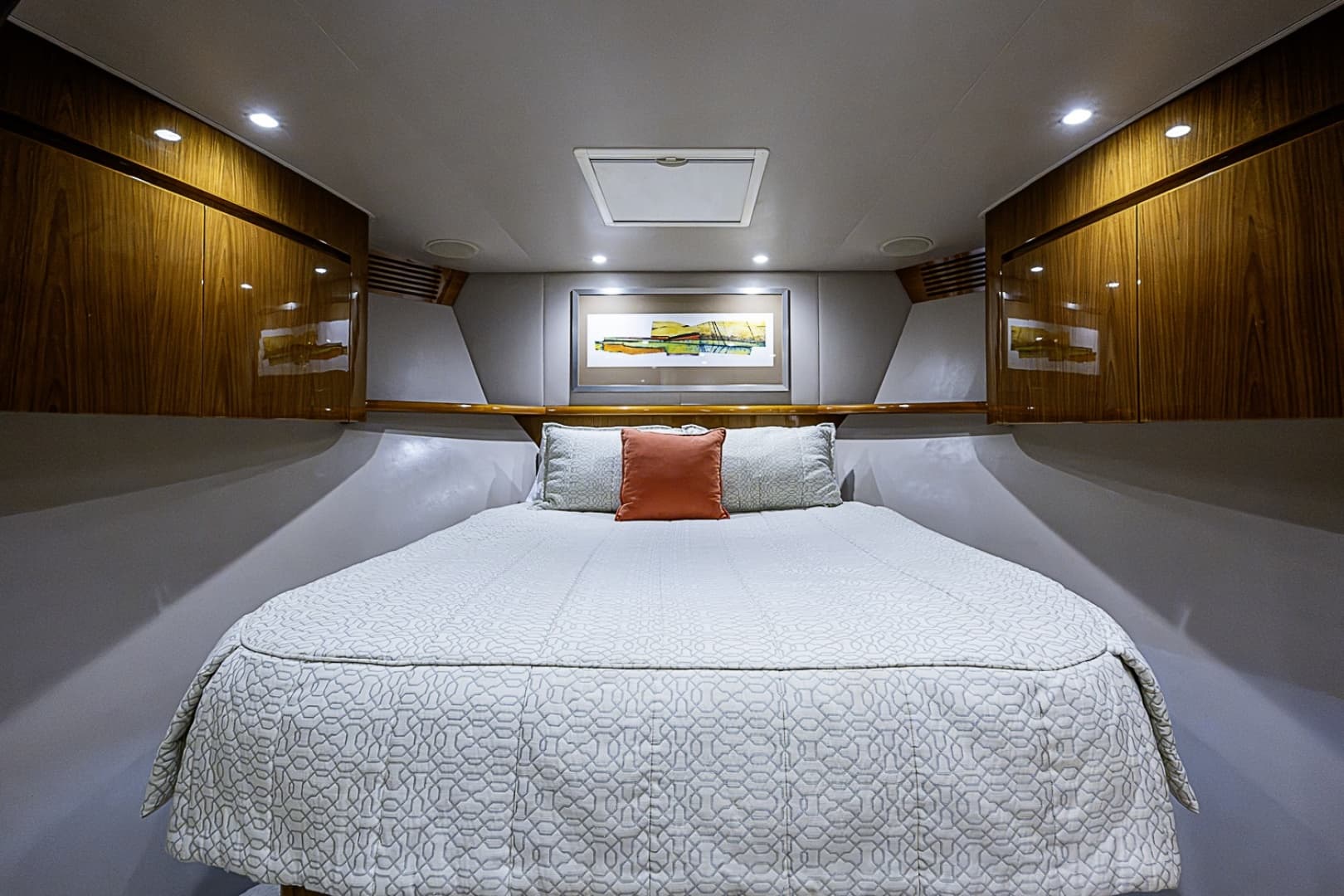 2011 Viking 76 Enclosed Bridge