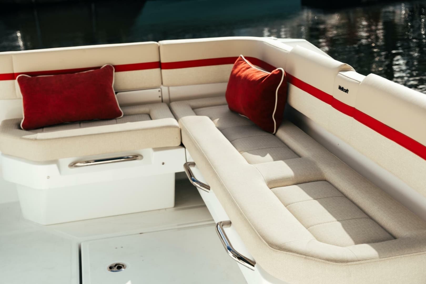 2027 Wellcraft 28 T-Top