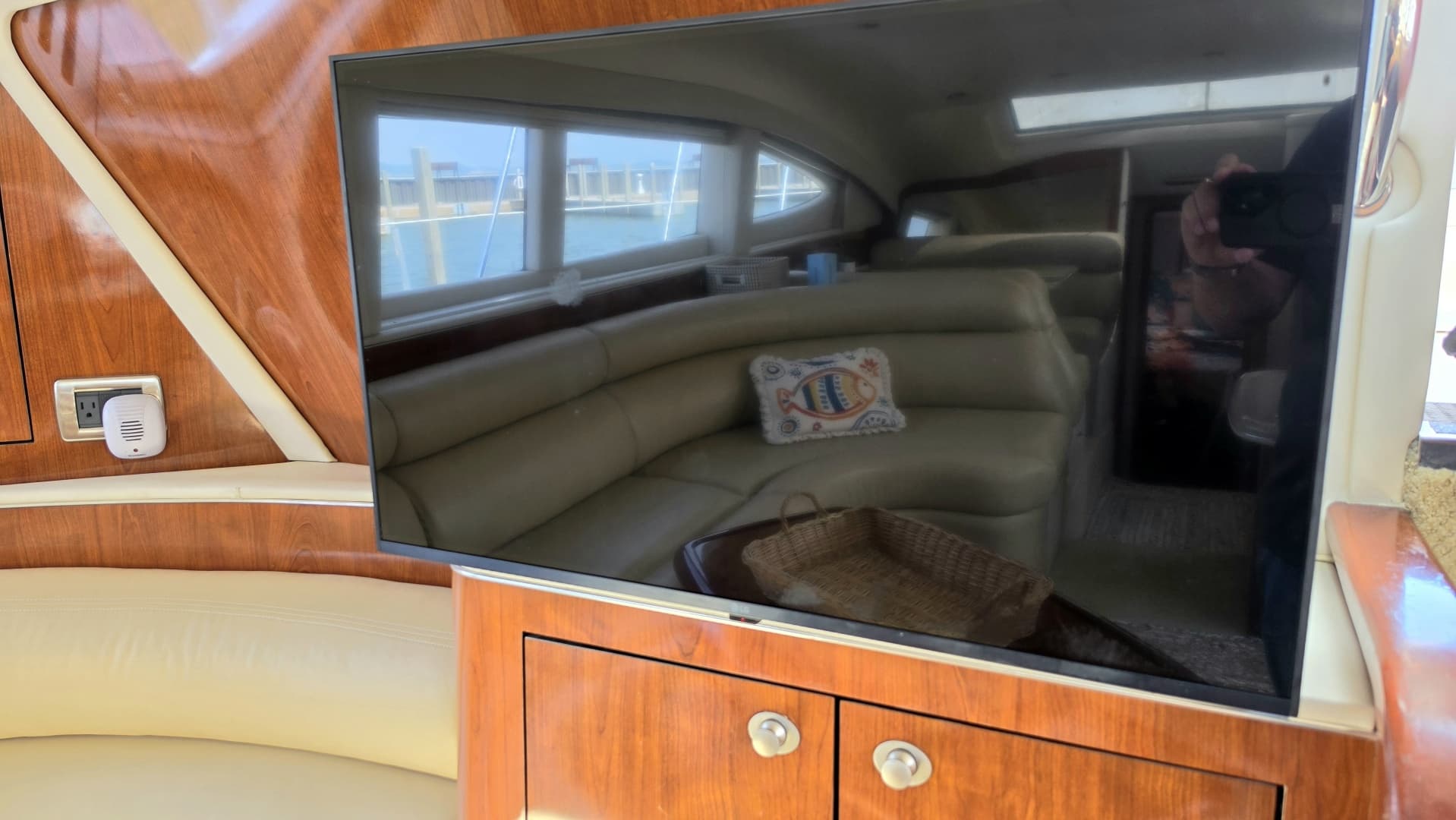 2004 Sea Ray 480 Motor Yacht