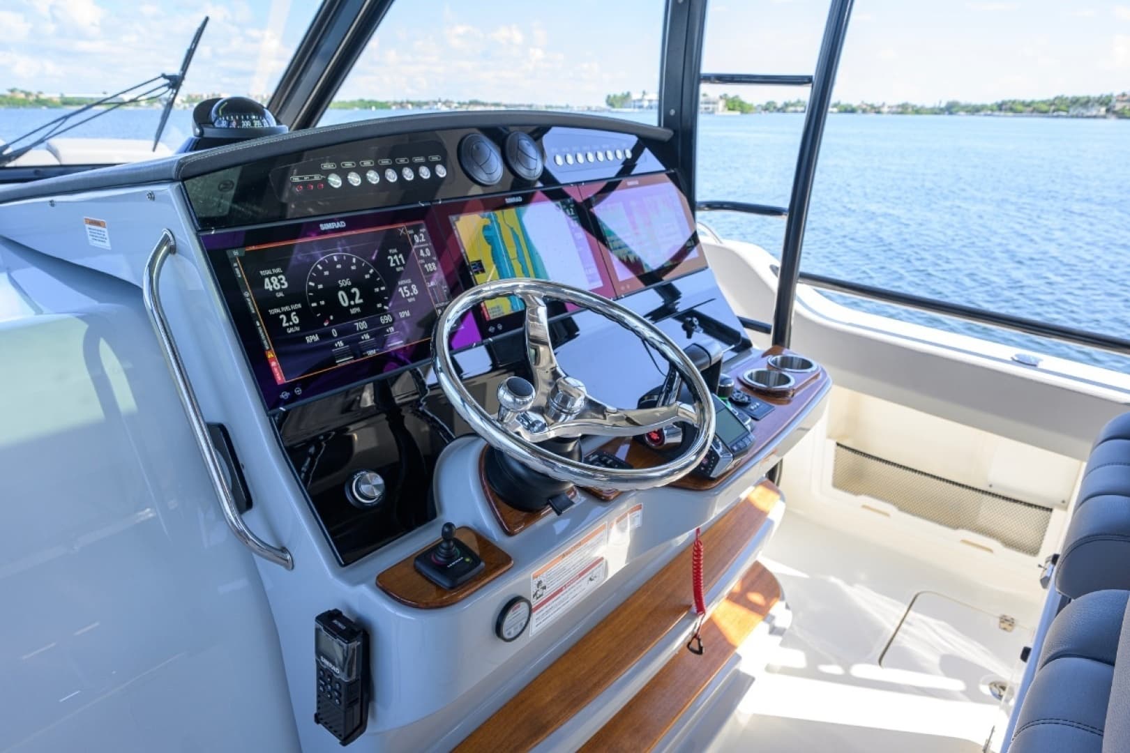 42 ft Boston Whaler 2024 Outrage GATE KEEPER