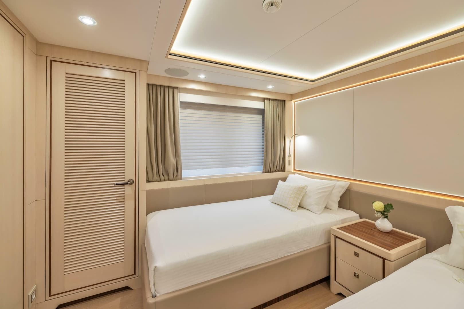 2019 Cerri Cantieri Navali Custom 31 Hybrid