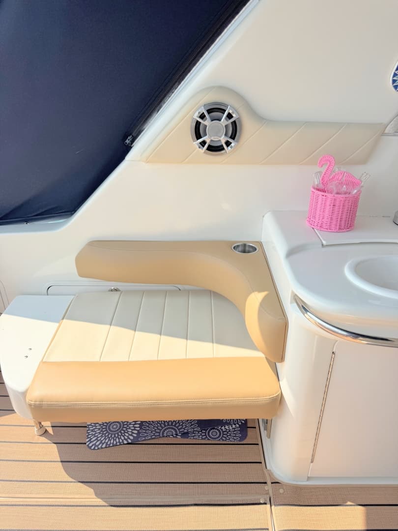 1999 Sea Ray 370 Sundancer