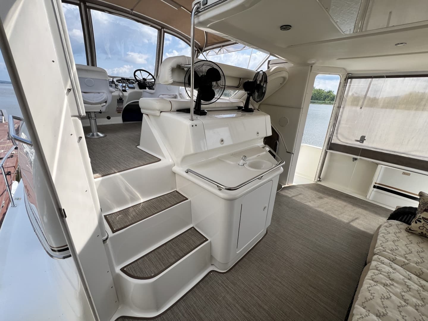 1999 Sea Ray 370 AC
