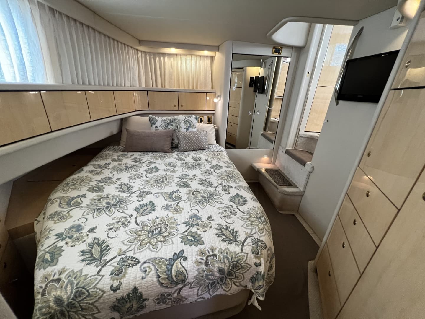 1999 Sea Ray 370 AC