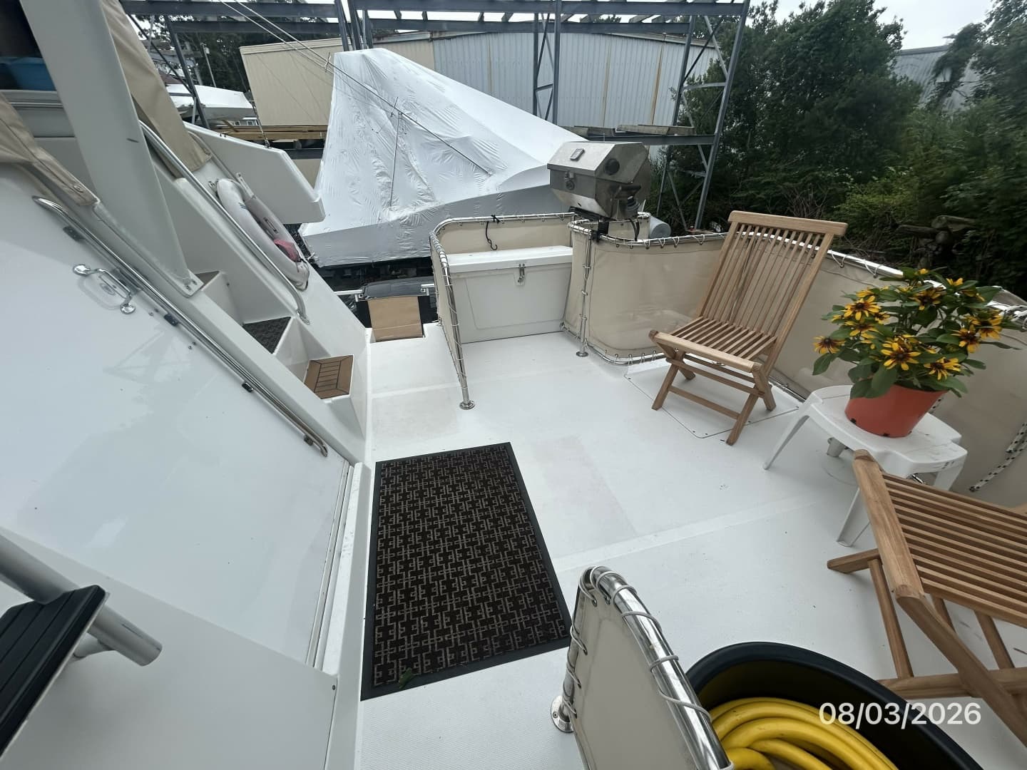 43' Mainship trunk cabin starboard