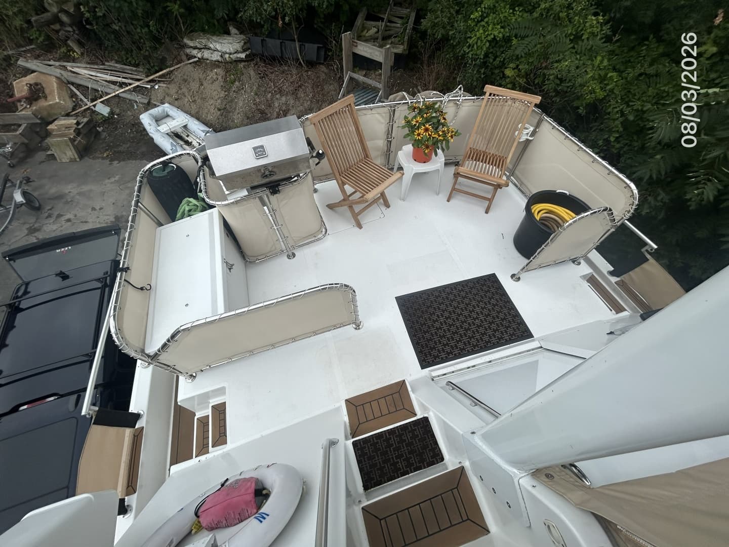 43' Mainship trunk cabin aft
