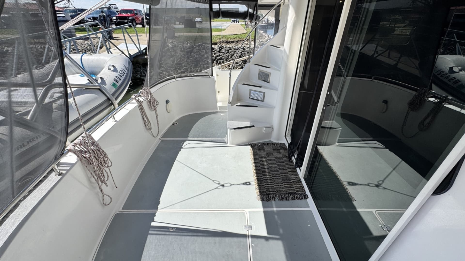 Aft Cockpit