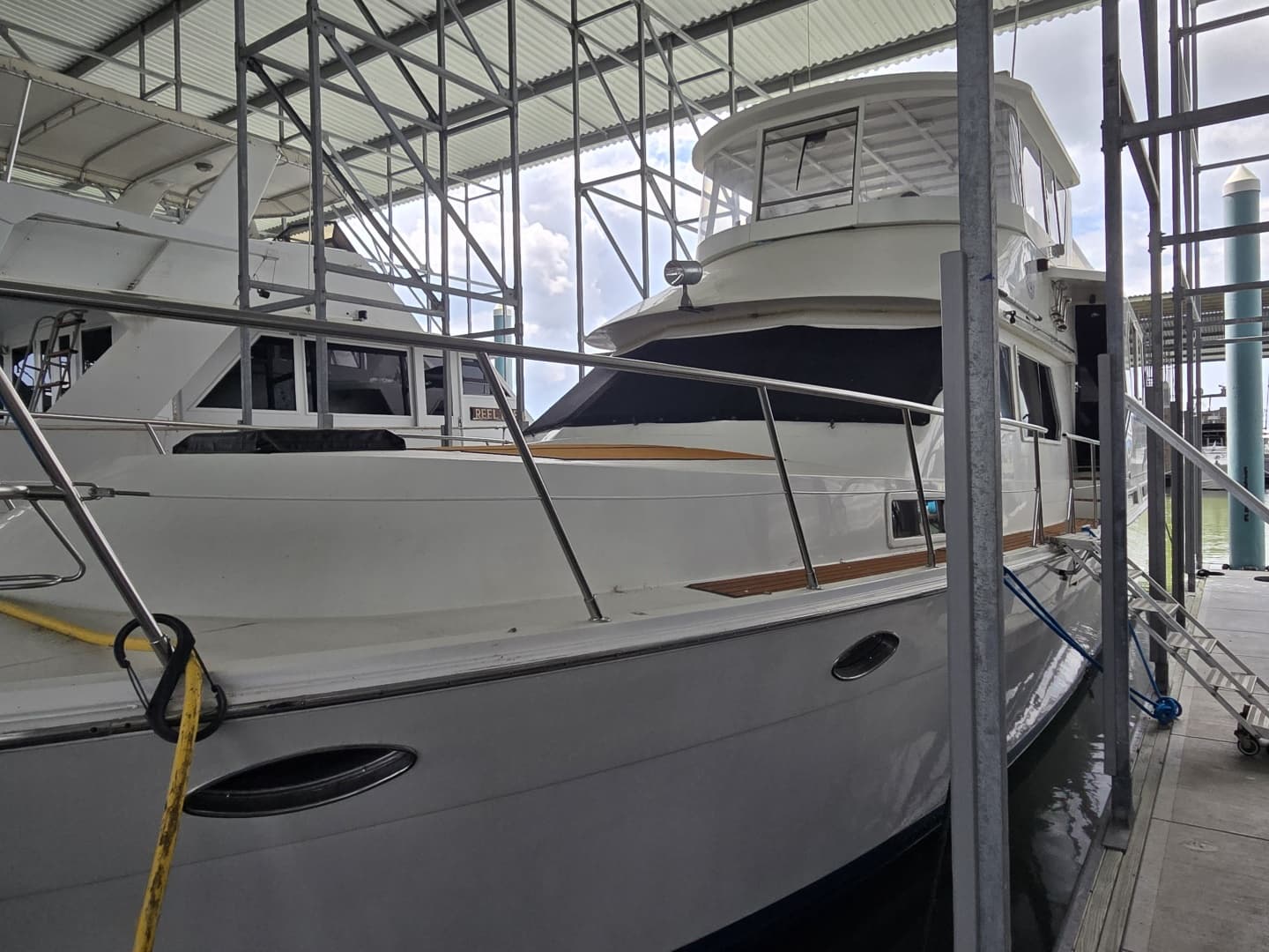 1988 Marine Trader Montechristo 56