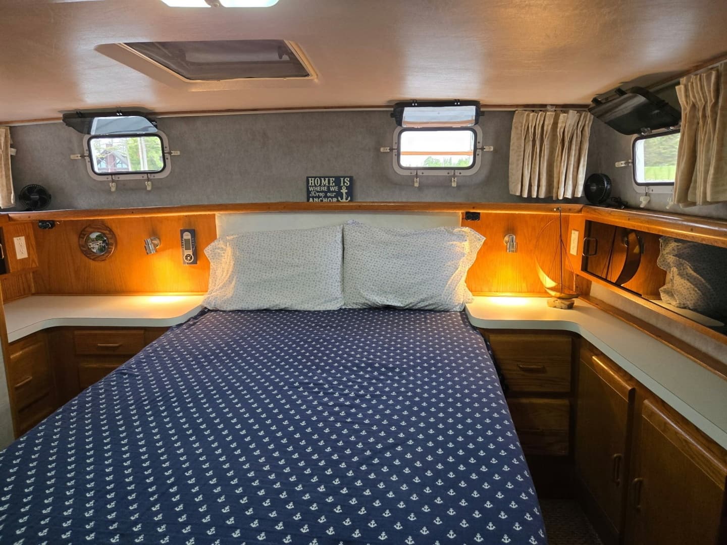 1988 Mainship Double Cabin