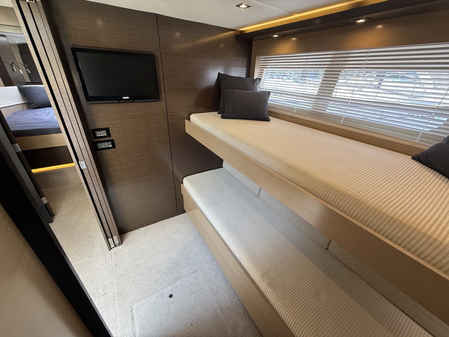 2016 Cruisers 60 Cantius