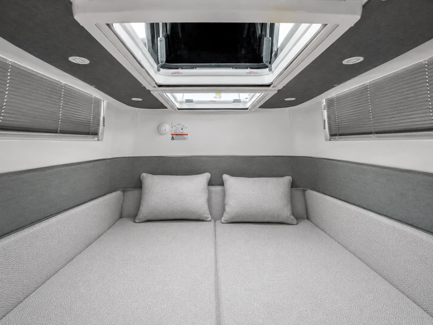 2022 Axopar Brabus 37 XC Cross Cabin