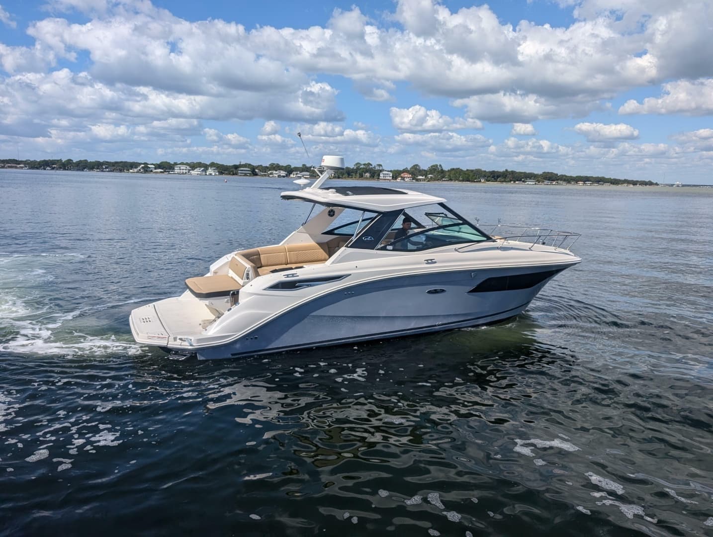 2019 Sea Ray Sundancer 320