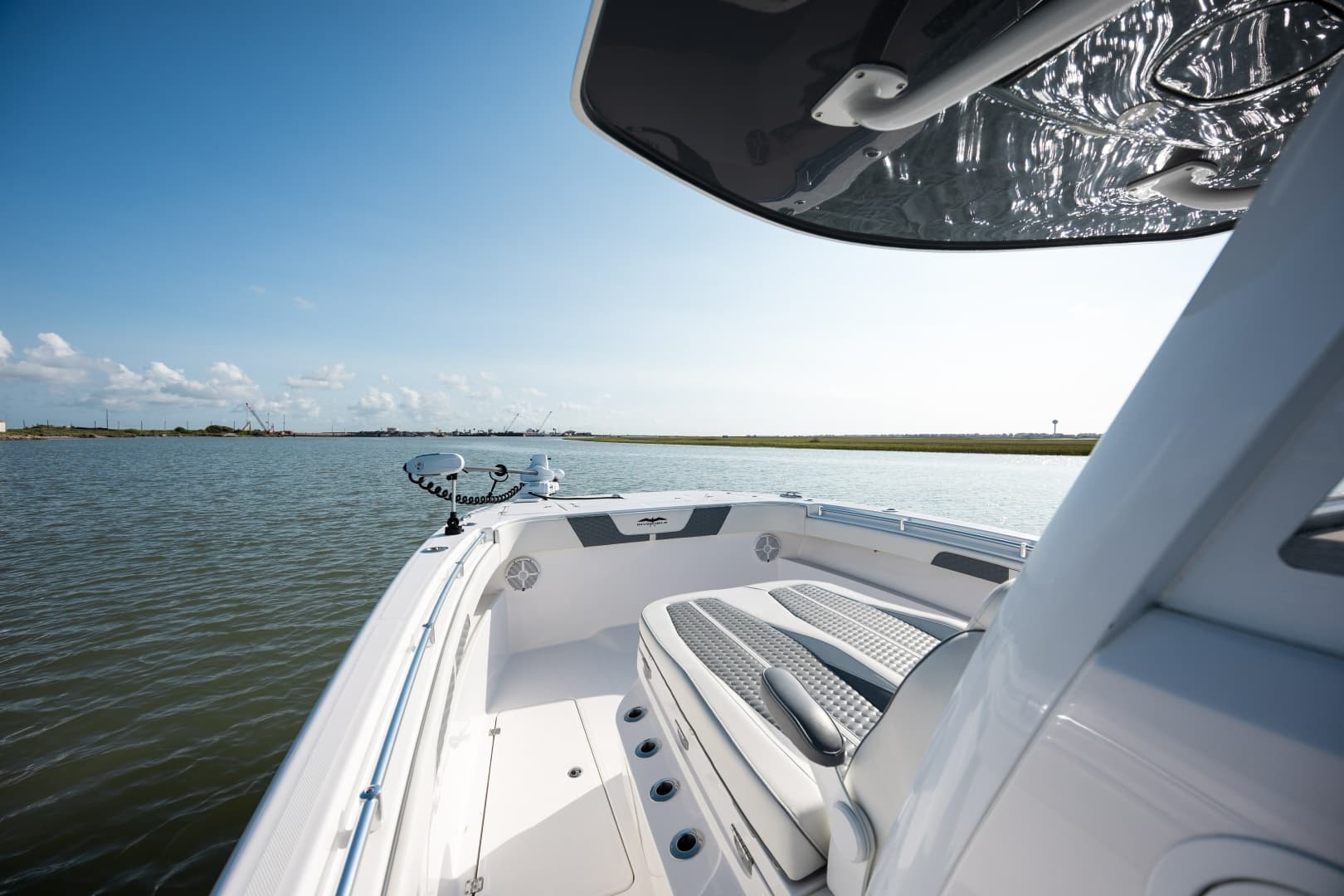 2024 Invincible 33 Catamaran