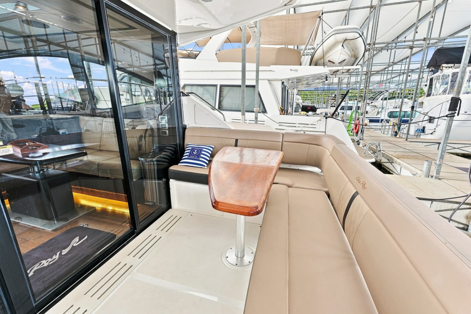 2017 Sea Ray Fly 400