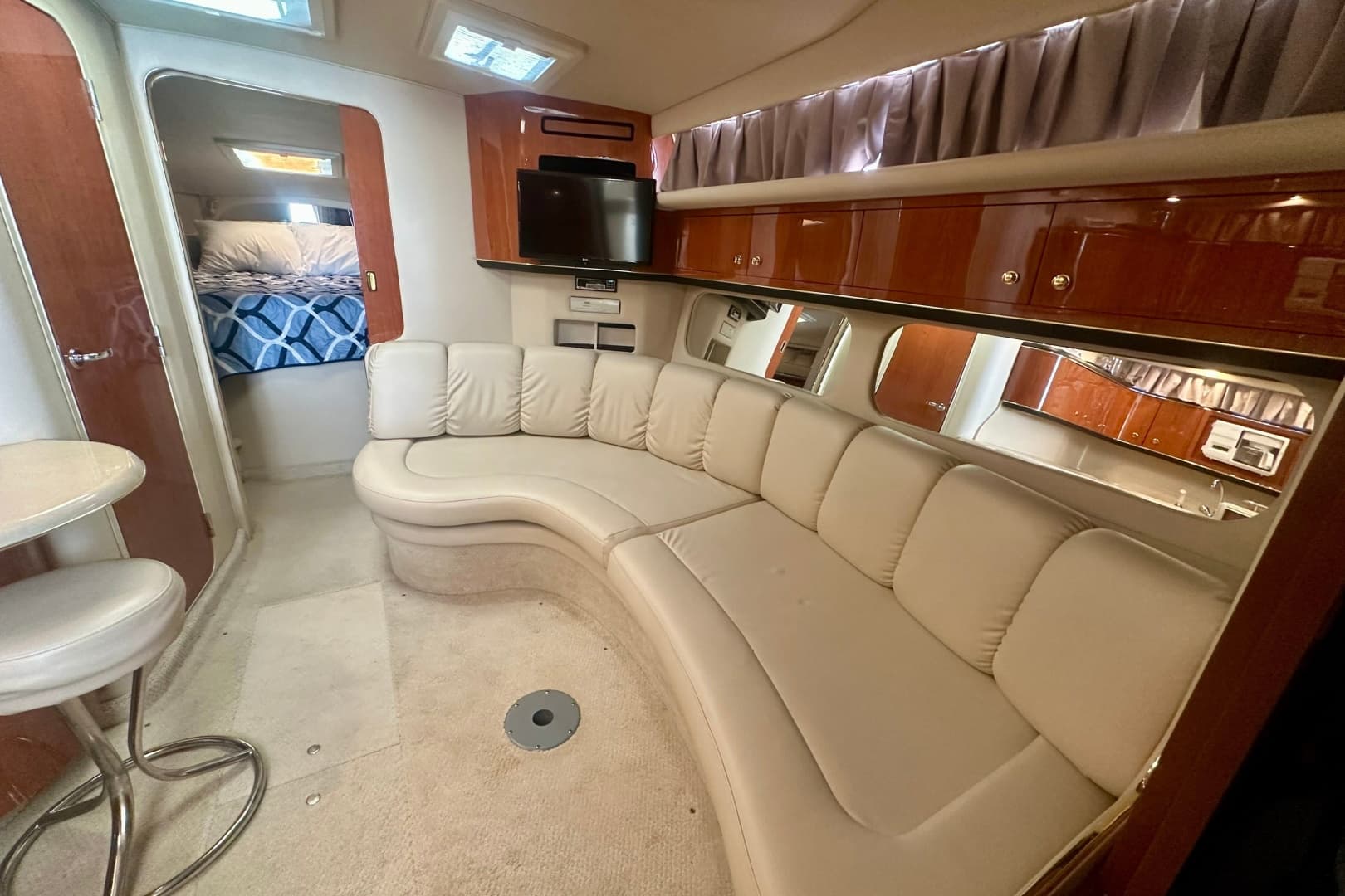 1999 Sea Ray Sundancer 370