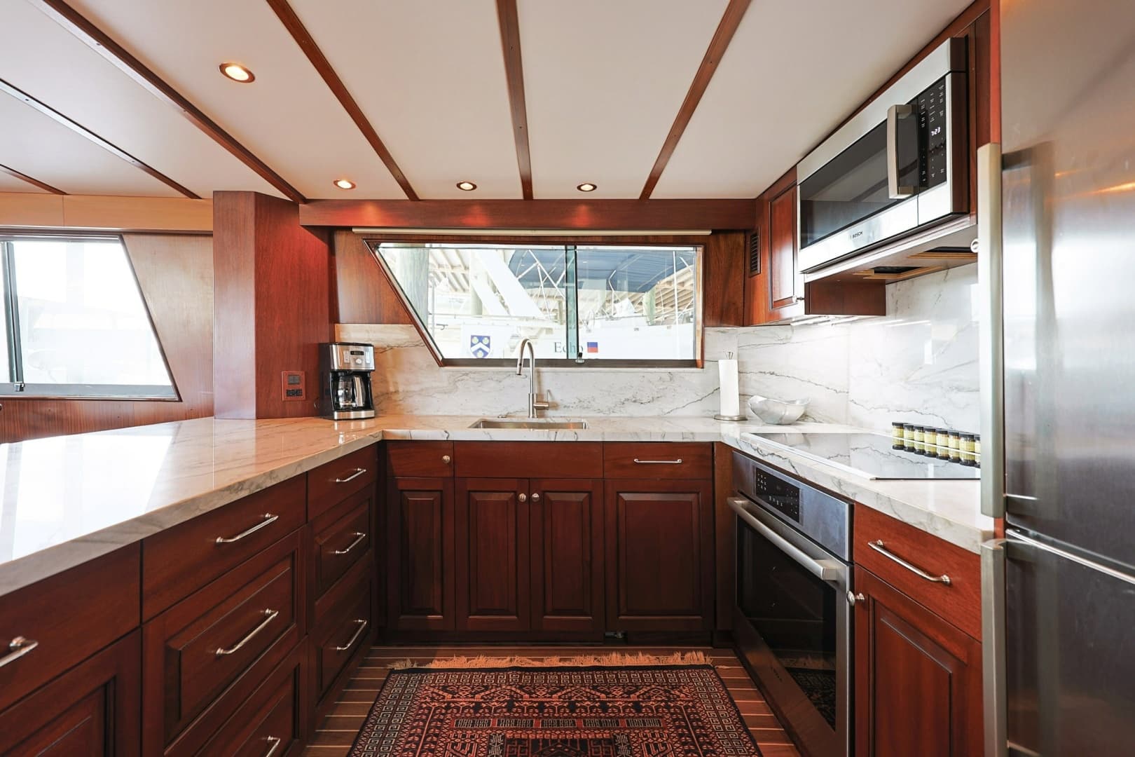 1989 Hatteras 74 Cockpit Motor Yacht