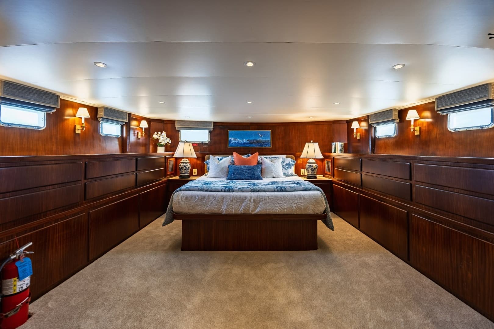 1989 Hatteras 74 Cockpit Motor Yacht
