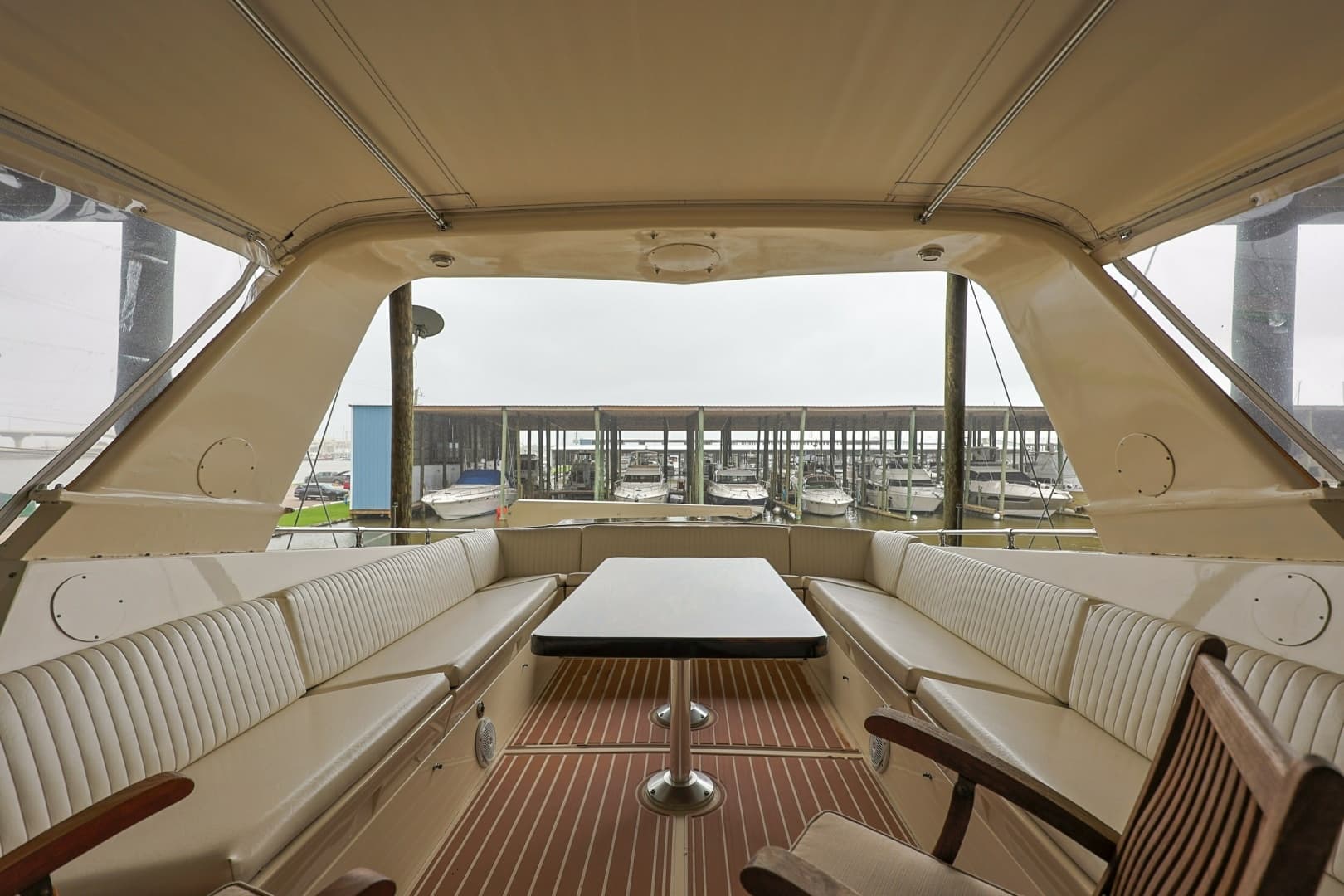 1989 Hatteras 74 Cockpit Motor Yacht