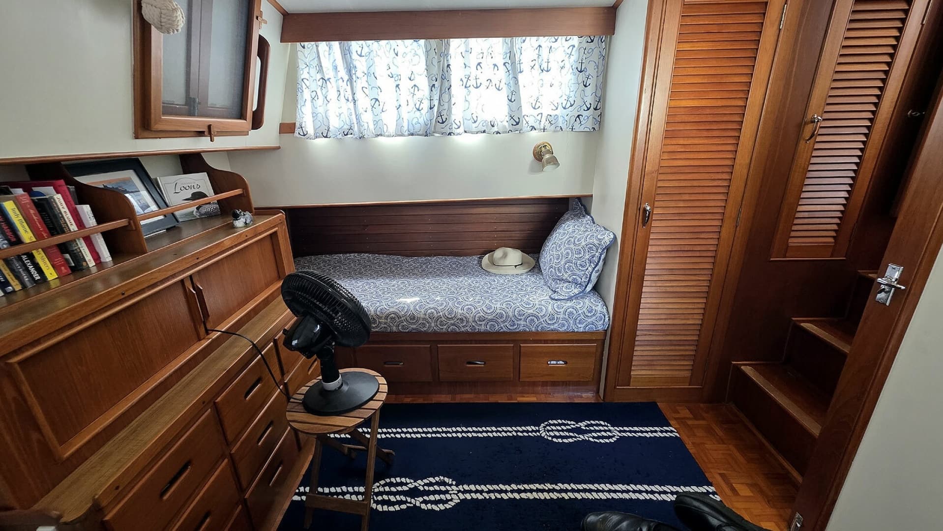 Master Stateroom Port